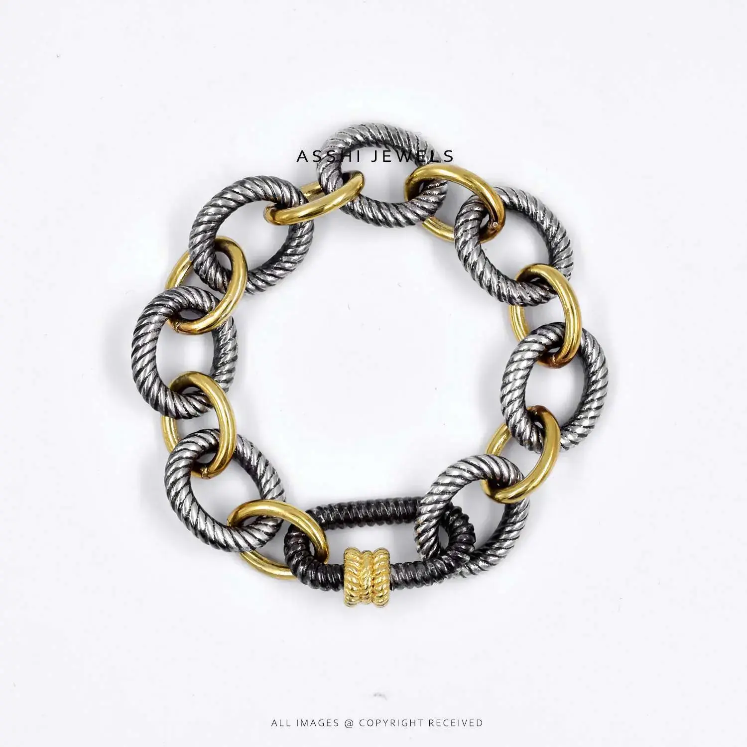 Twisted Oval Link Carabiner Bracelet in 925 Sterling Silver